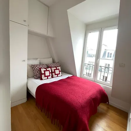 Apartment Champs De Mars - Laos Paris