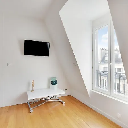 Lejlighed Champs De Mars - Laos