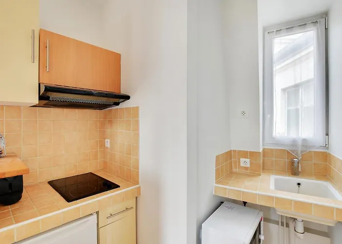 Champs De Mars - Laos *